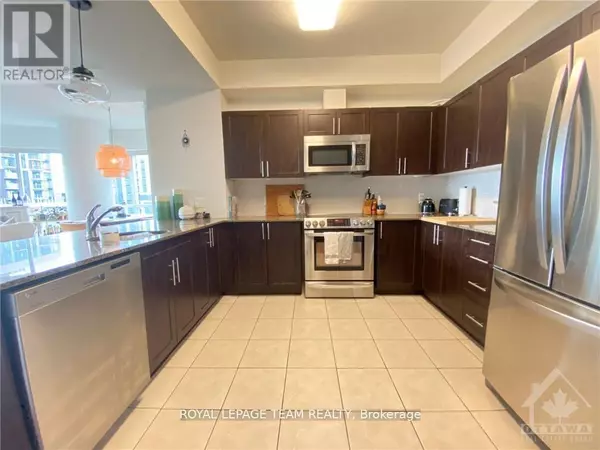 Ottawa, ON K1N0A9,234 Rideau ST #2204
