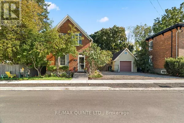 Prince Edward County (picton Ward), ON K0K2T0,370 MAIN STREET