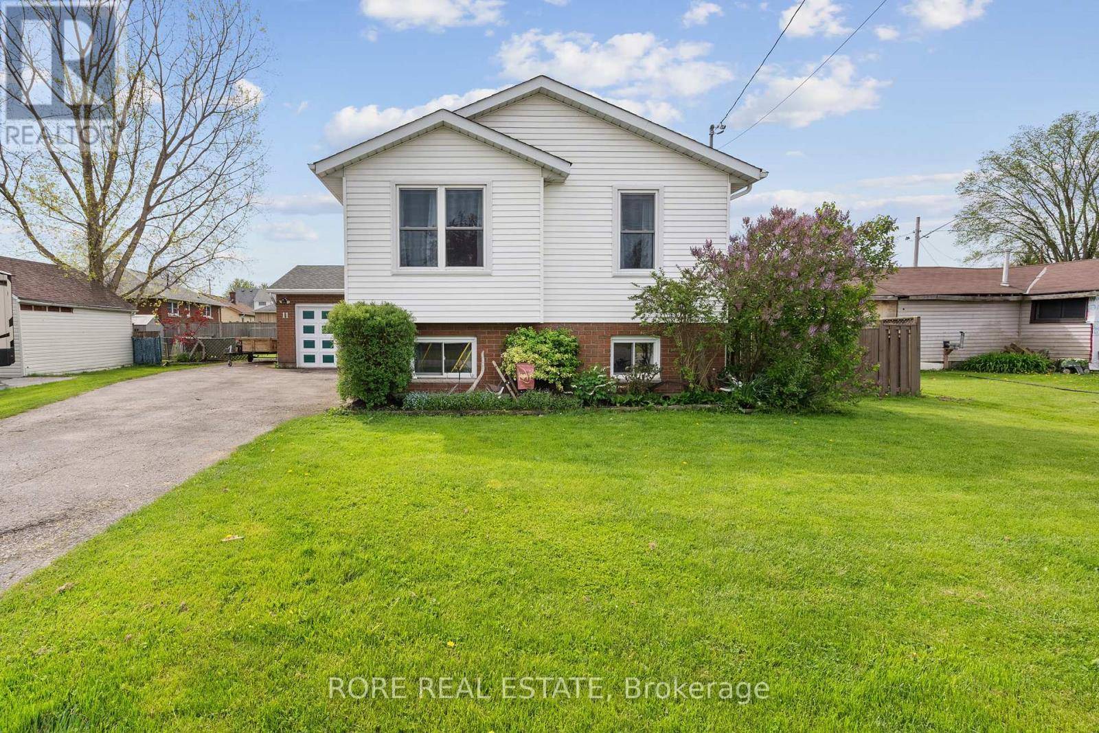 11 QUEENSTON BOULEVARD, Fort Erie (lakeshore), ON L2A1K2