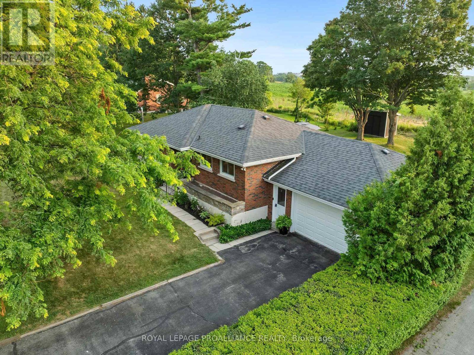Cobourg, ON K9A3E1,1277 ONTARIO STREET