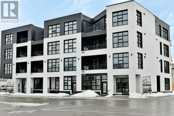 101 PINHEY ST #103, Ottawa, ON K1Y1T7