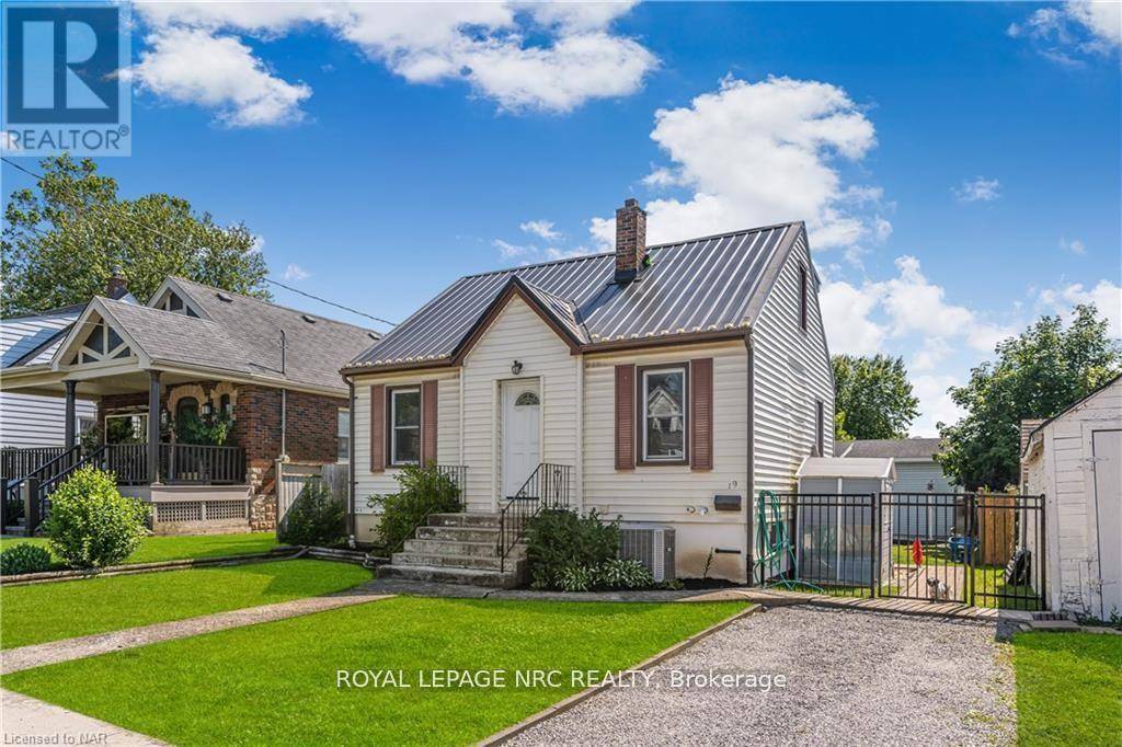 19 CAMPBELL AVENUE, St. Catharines (oakdale), ON L2P2M3