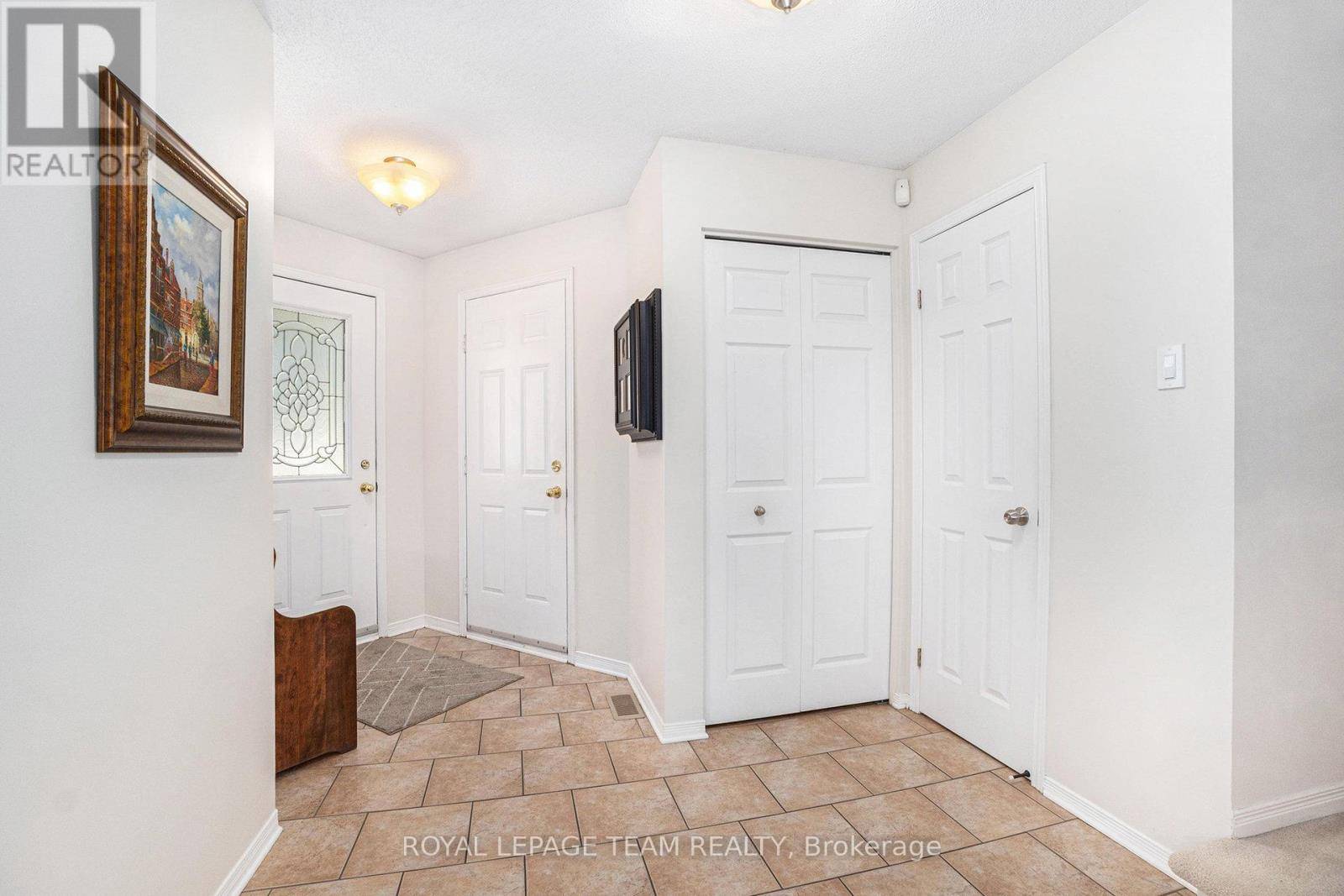 Ottawa, ON K2J4M3,36 NAKOTA WAY