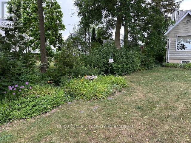 Thorold (thorold Downtown), ON L2V1M9,7 MARLATTS ROAD