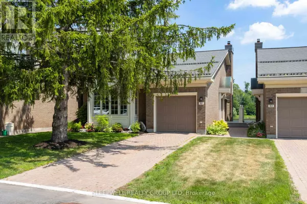 55 WATERFORD DRIVE, Ottawa, ON K2E7V4