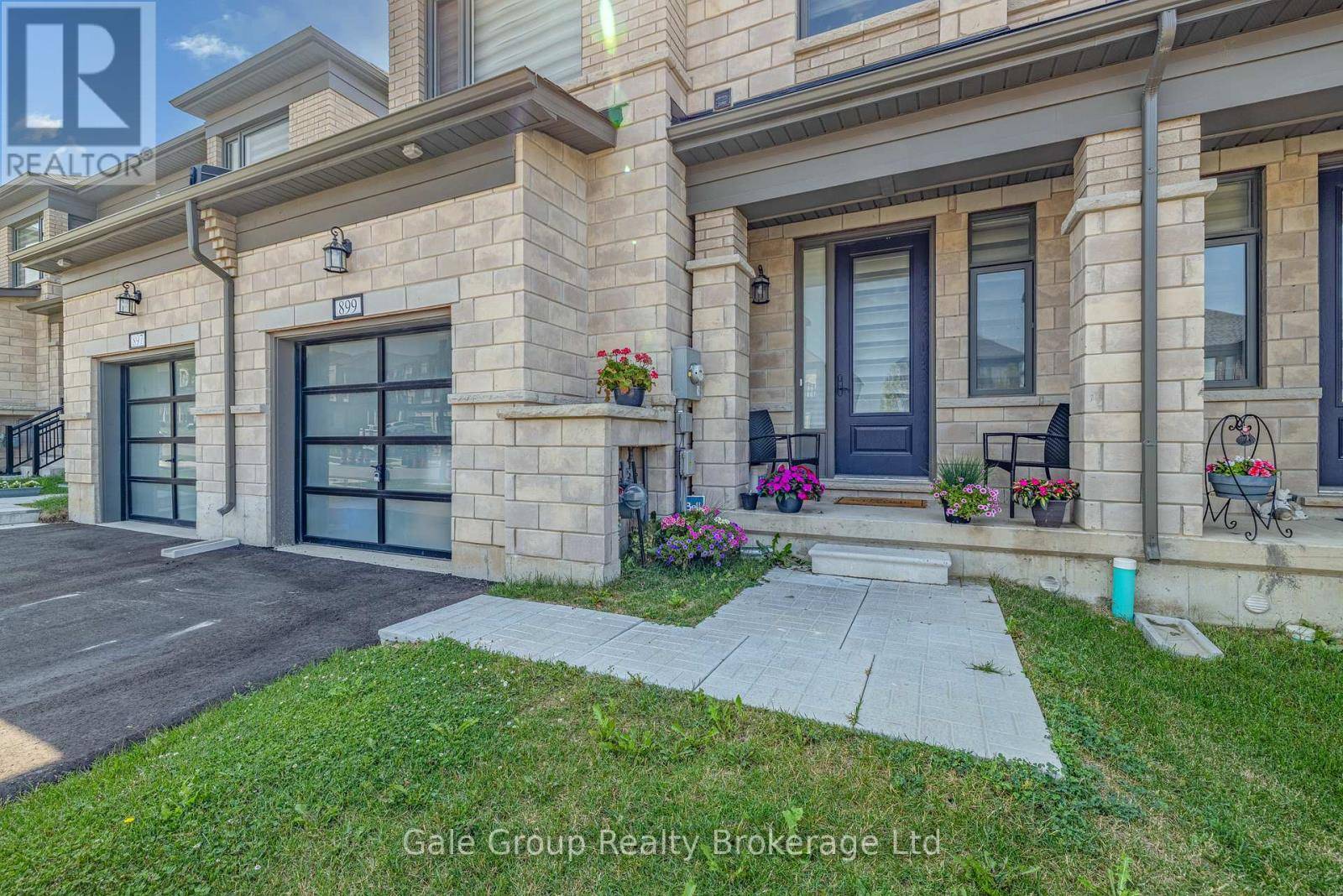 Woodstock (woodstock - North), ON N1R5S4,899 SOBESKI AVENUE