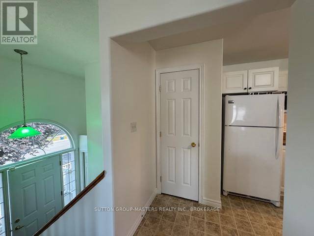 Kingston (rideau), ON K7K7L2,112 BRICELAND STREET