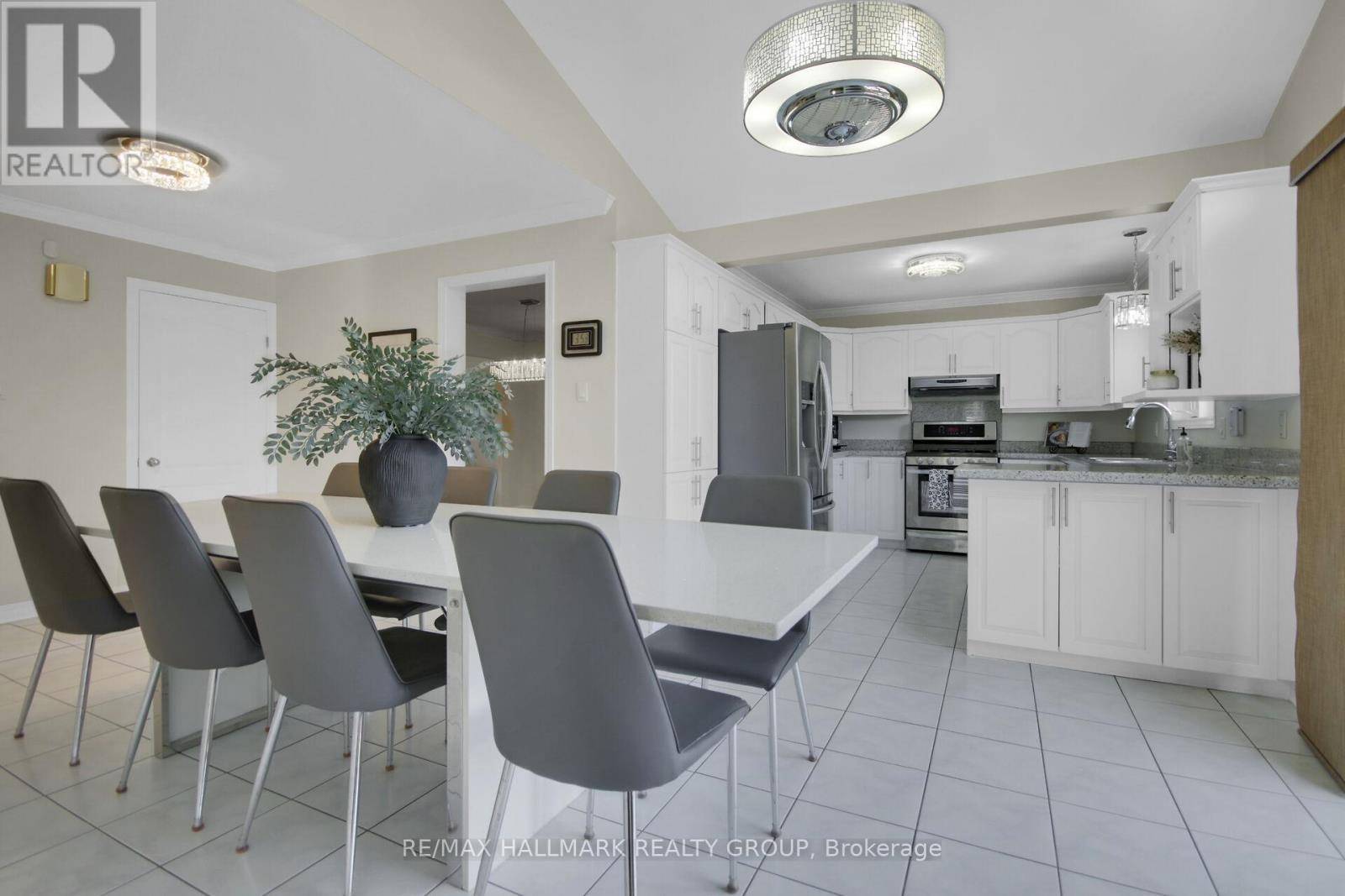 Ottawa, ON K1T1H2,1498 KINGSDALE AVENUE