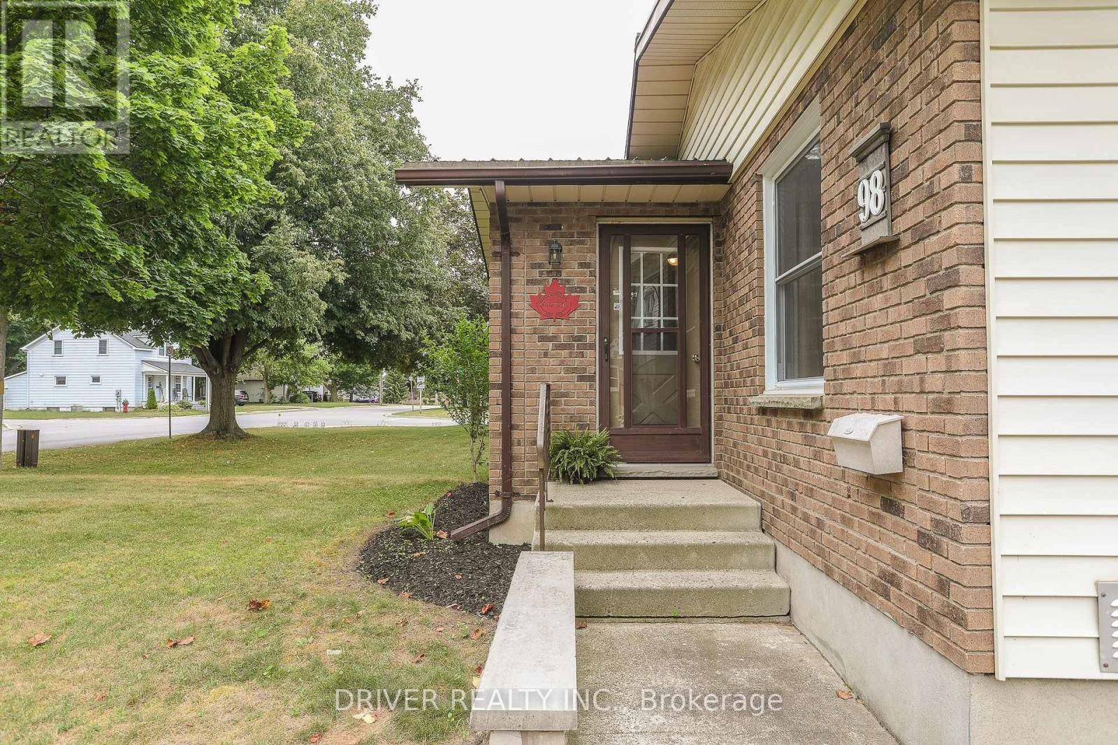 Aylmer, ON N5H2P4,98 CAVERLY ROAD
