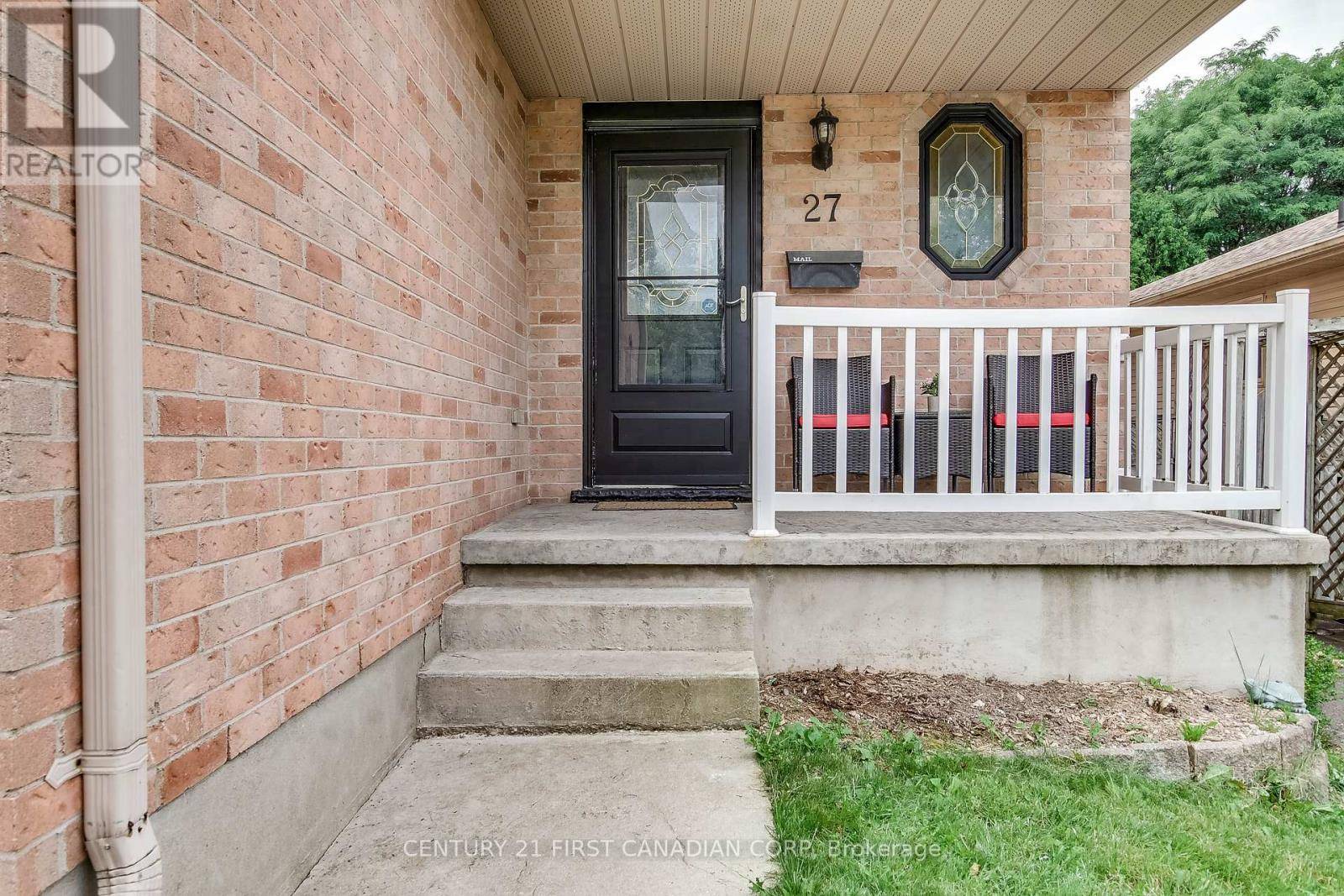 London South (south J), ON N5Z5A3,27 GERALD CRESCENT