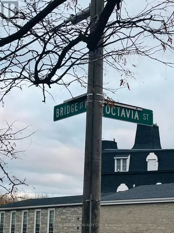 Belleville (belleville Ward), ON K8P1J5,80 Bridge ST West #1