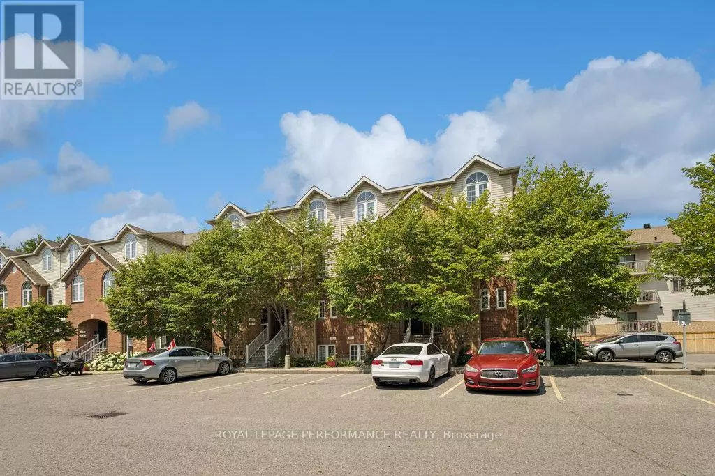 Ottawa, ON K1J0J2,67 Steele Park Private #5