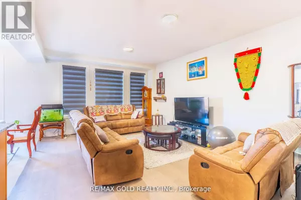 London South (south W), ON N6L0J1,3738 STEWART AVENUE