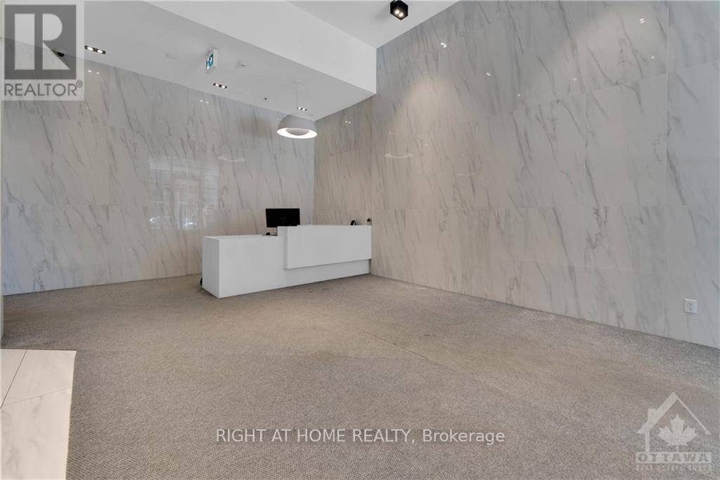 Ottawa, ON K2P1J5,203 CATHERINE ST #509