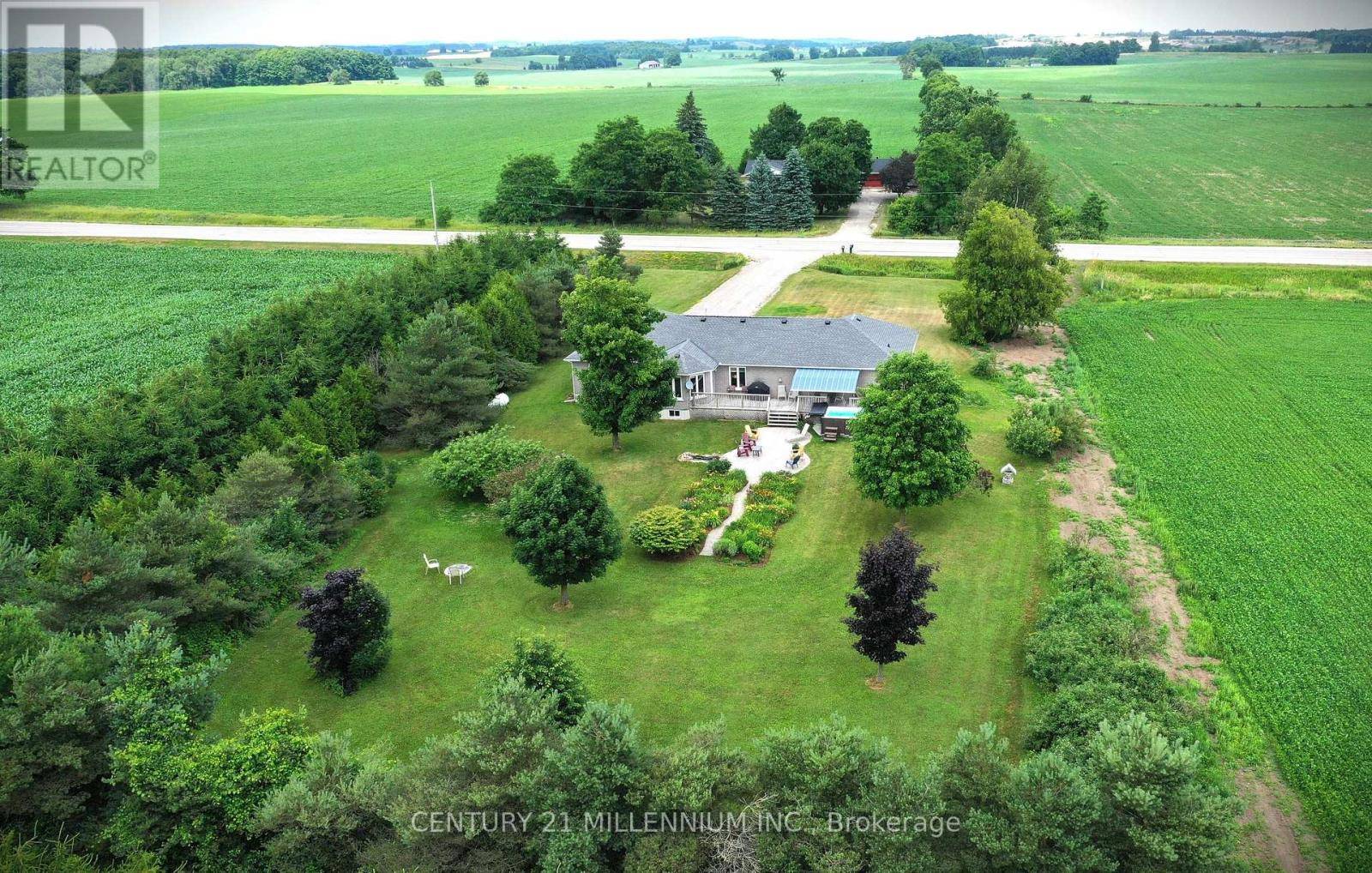 East Garafraxa, ON L9W7B8,231120 COUNTY ROAD 24