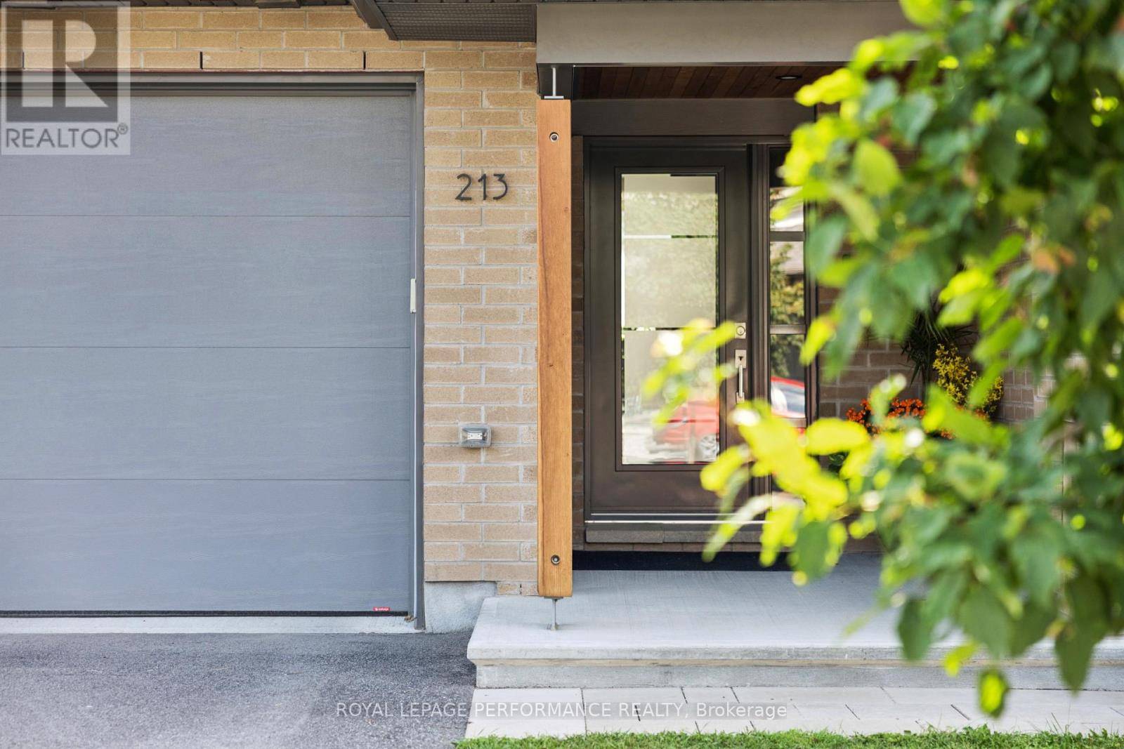 Ottawa, ON K1T0S8,213 PISCES TERRACE
