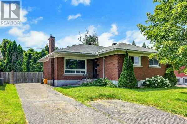 2390 SUDBURY AVENUE, Ottawa, ON K2C1L8