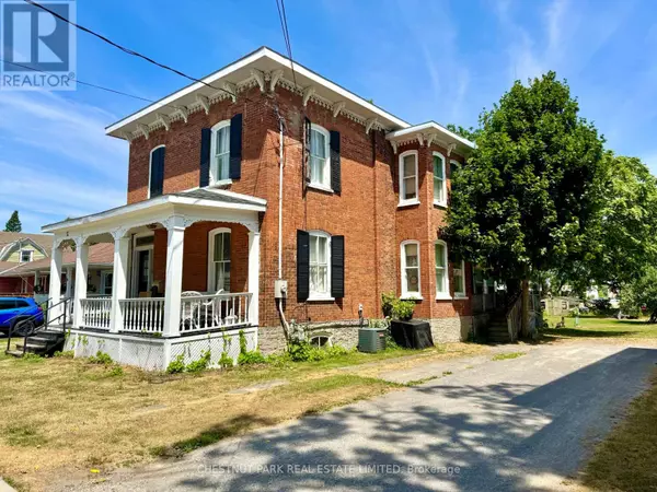 Prince Edward County (picton Ward), ON K0K2T0,12 MAPLE AVENUE