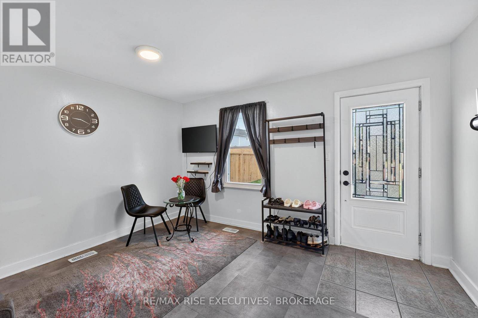 Kingston (east Of Sir John A. Blvd), ON K7K4N6,11 KINGSCOURT AVENUE