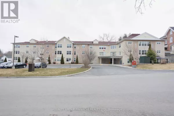 Kawartha Lakes (lindsay), ON K9V6K3,8 Huron ST #312