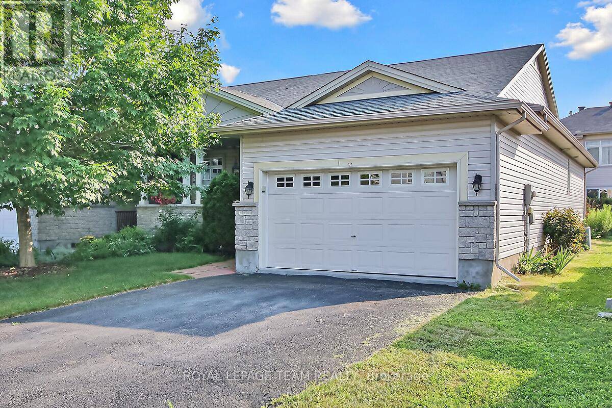 48 VILLAGE WALK, Ottawa, ON K4M1L1