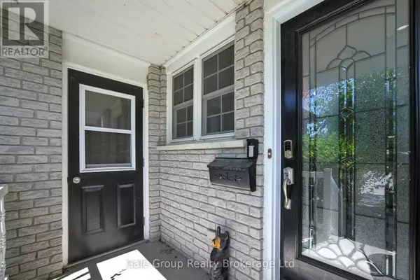 Woodstock (woodstock - North), ON N4S8V1,1030 PEARSON DRIVE