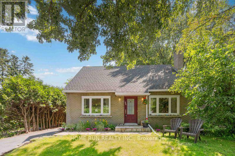 1617 DORION AVENUE, Ottawa, ON K1G0J7