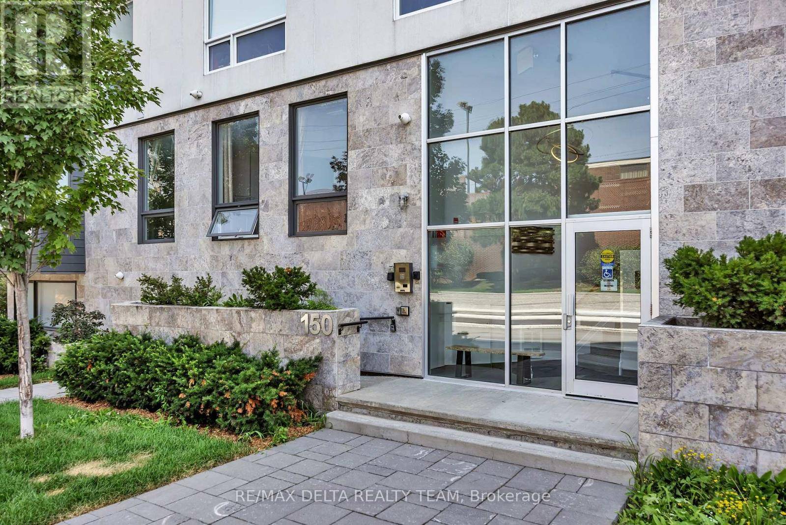 Ottawa, ON K1S5W6,150 Greenfield AVE #405