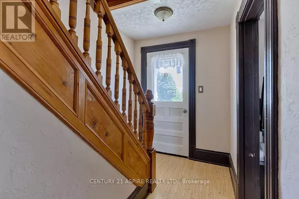 Pembroke, ON K8A4P6,418 MURRAY STREET