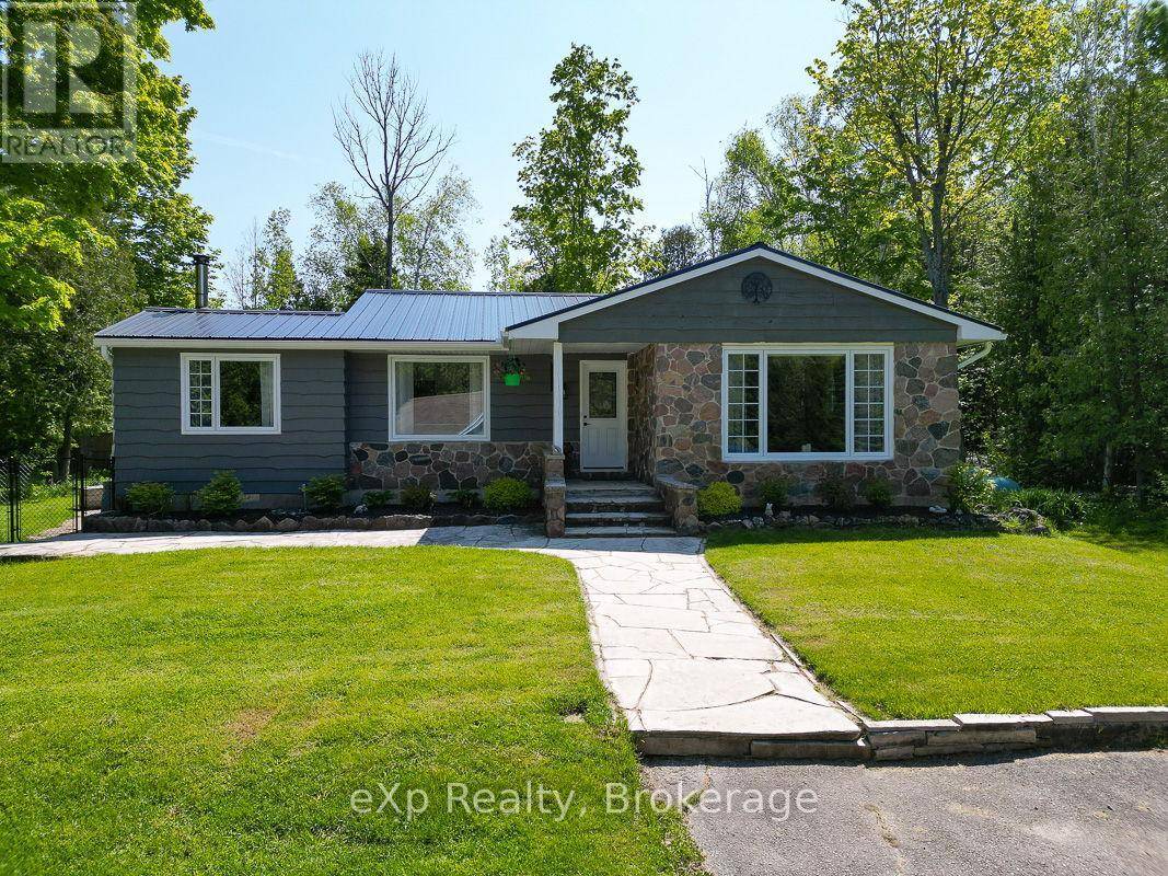 35 CARDINAL AVENUE, South Bruce Peninsula, ON N0H2T0