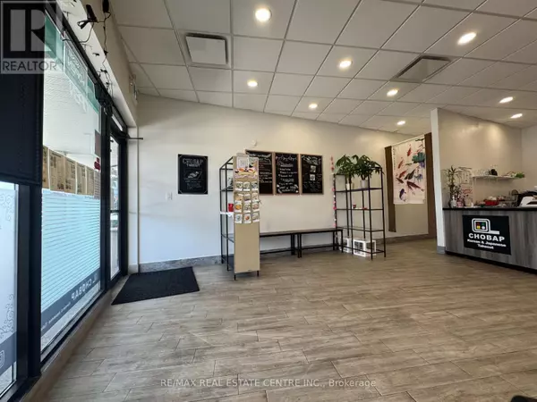 Hamilton (stoney Creek Mountain), ON L8J1P8,1050 PARAMOUNT DRIVE