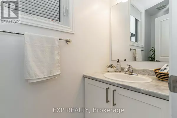Ottawa, ON K1X0G7,76 RALLIDALE STREET