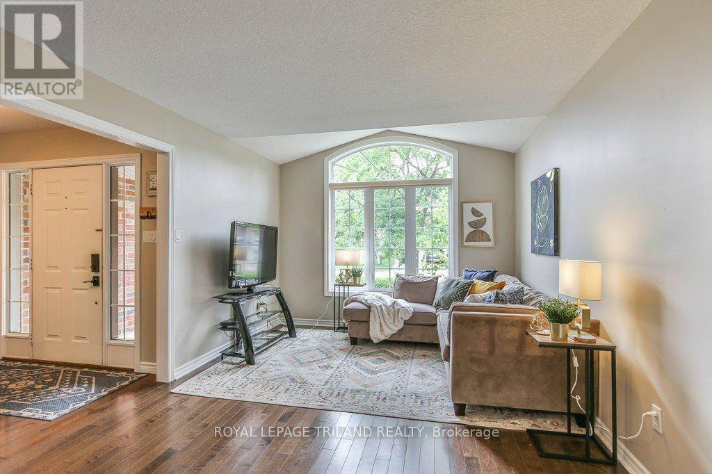 London North (north B), ON N5X4H6,417 KINGBIRD COURT