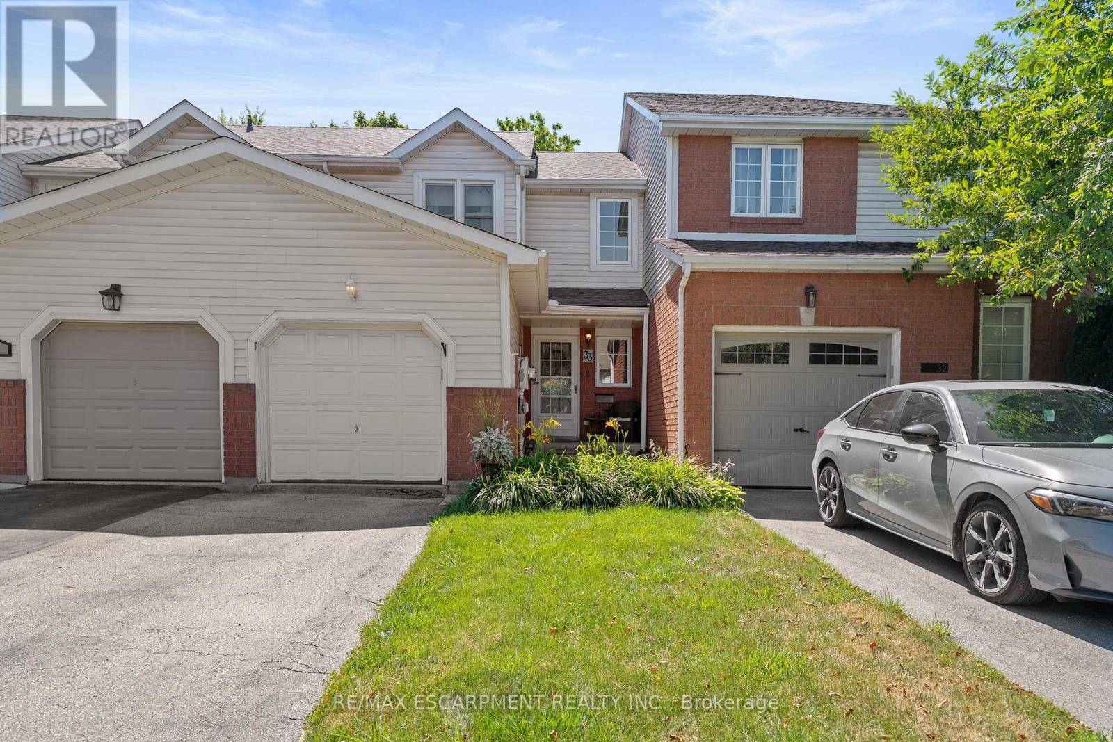 33 WALKER COURT, Grimsby (grimsby West), ON L3M5J5
