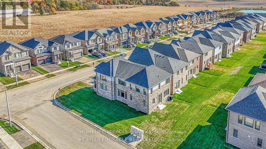 North Dumfries, ON N0B1E0,58 MARY WATSON STREET