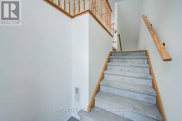 St. Catharines (glendale/glenridge), ON L2T2K1,150 Glendale AVE #56