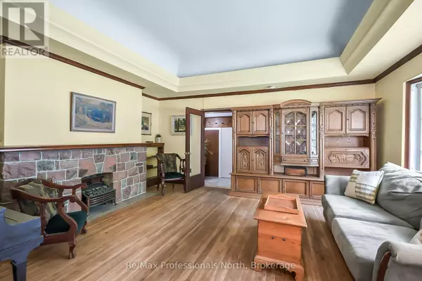 Gravenhurst (muskoka (s)), ON P1P1H7,175 SARAH STREET S