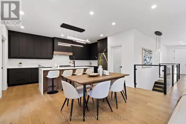 Pelham (fonthill), ON L0S1E2,16 ACCURSI CRESCENT