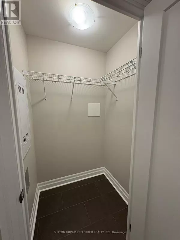 London East (east F), ON N6A2S6,505 Talbot ST #1103