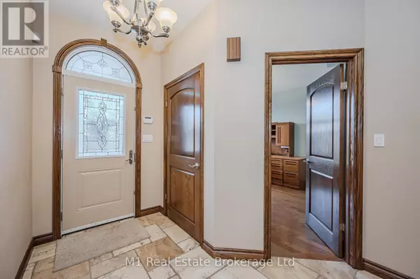 Guelph (kortright East), ON N1L0H3,15 Valley RD #19