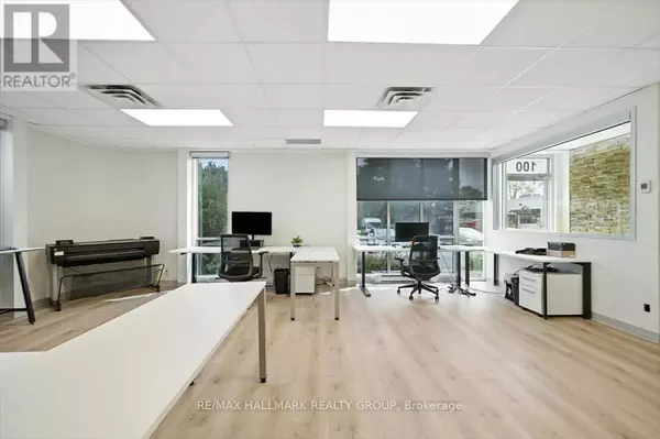 Ottawa, ON K1J9G2,5440 Canotek RD #100