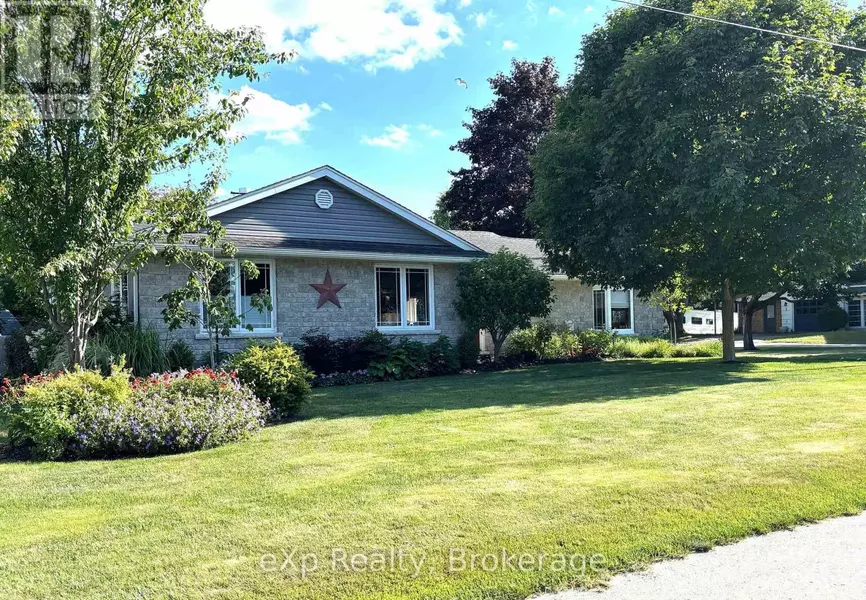 9 JOHNSTONE BOULEVARD, Brockton, ON N0G2V0