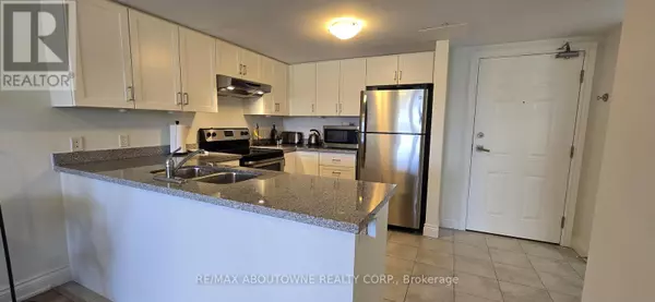 Guelph (pineridge/westminster Woods), ON N1L0P3,64 Frederick DR #402