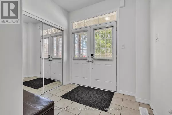 Brantford, ON N3T0R3,163 MUNRO CIRCLE