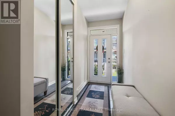Ottawa, ON K4M0G7,220 PEMBINA PRIVATE