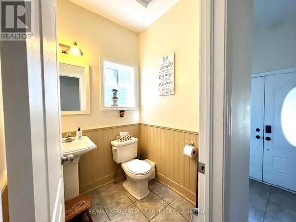 Shelburne, ON L9V2S1,205 MORDEN DRIVE