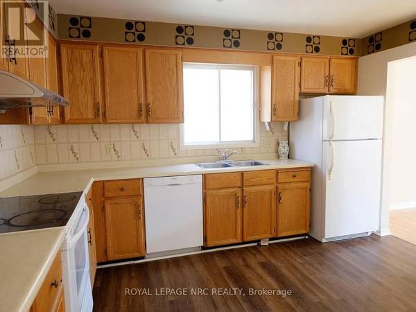 Thorold (confederation Heights), ON L2V4S1,45 BAXTER CRESCENT