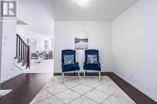 Cambridge, ON N1S0B4,135 Hardcastle DR #99