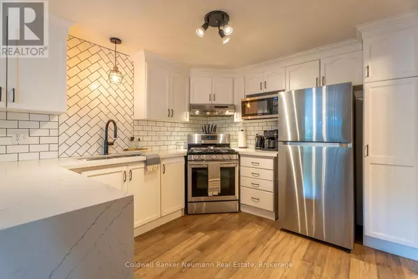 Guelph (clairfields/hanlon Business Park), ON N1G5A1,87 BOULDER CRESCENT