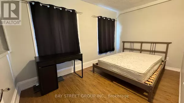 Niagara Falls (downtown), ON L2E2H9,4738 HURON STREET